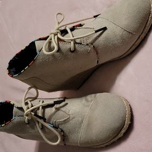 Tom's Booties